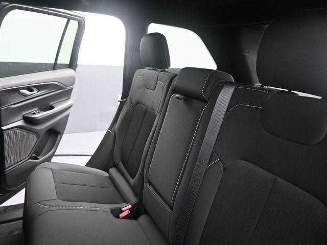 new 2025 Jeep Grand Cherokee car, priced at $41,178