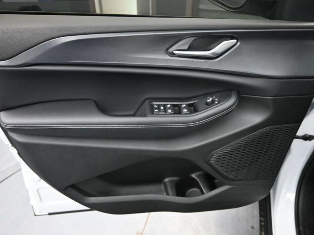 new 2025 Jeep Grand Cherokee L car, priced at $42,280