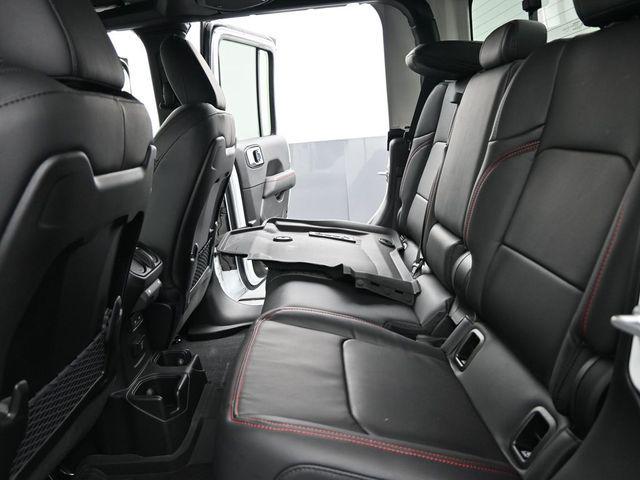 new 2025 Jeep Gladiator car, priced at $48,046