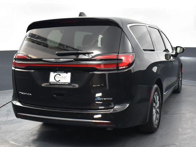 used 2022 Chrysler Pacifica Hybrid car, priced at $31,788