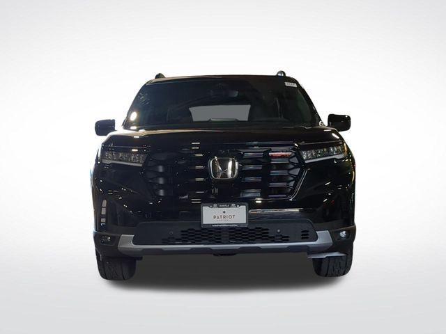 new 2025 Honda Pilot car, priced at $44,586