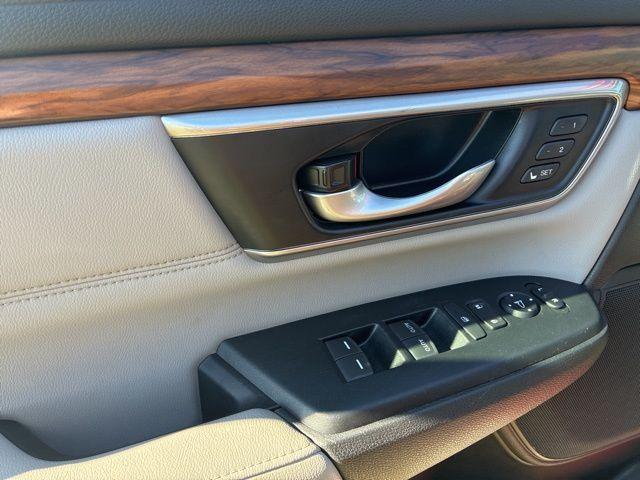 used 2022 Honda CR-V car, priced at $28,877