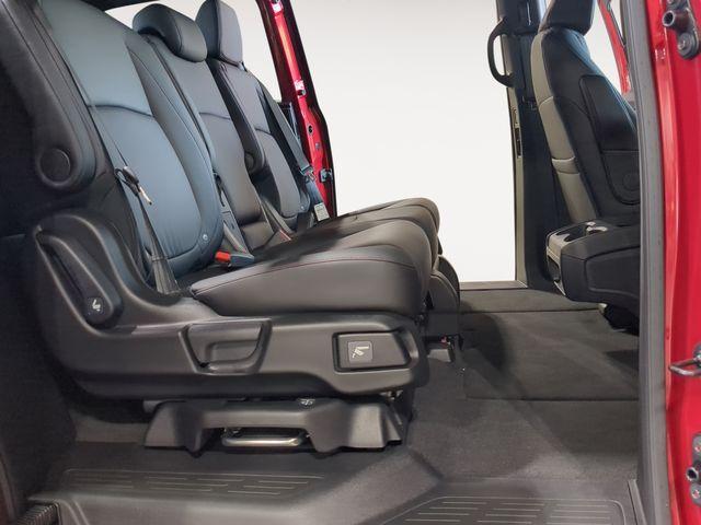 new 2026 Honda Odyssey car, priced at $45,800