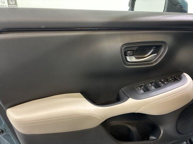 used 2025 Honda HR-V car, priced at $25,497