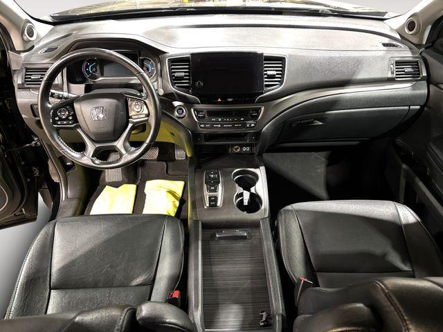 used 2021 Honda Pilot car, priced at $24,997