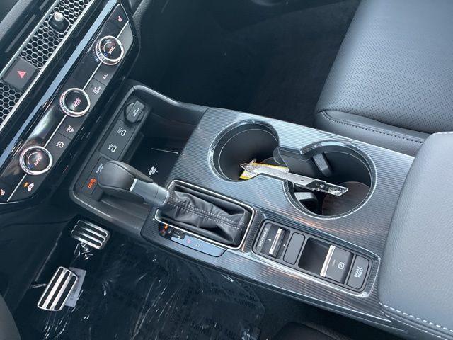 new 2026 Honda Civic Hybrid car, priced at $33,582