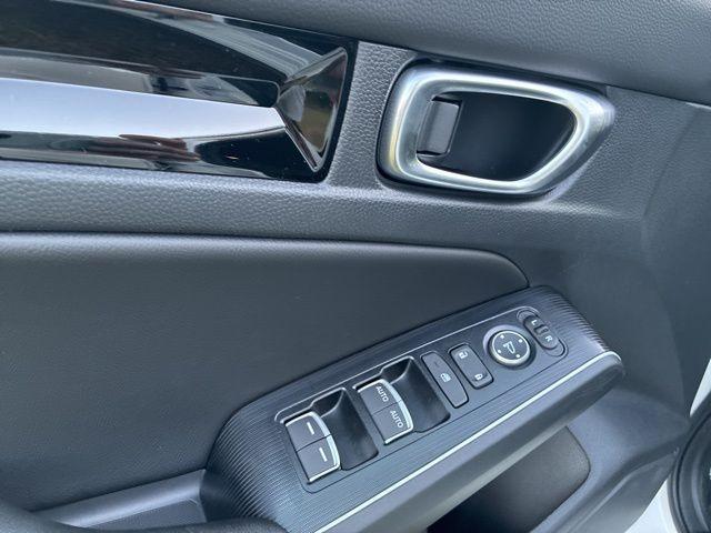 new 2026 Honda Civic Hybrid car, priced at $33,582