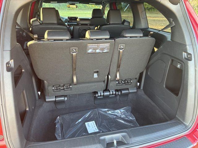 new 2026 Honda Odyssey car, priced at $45,845