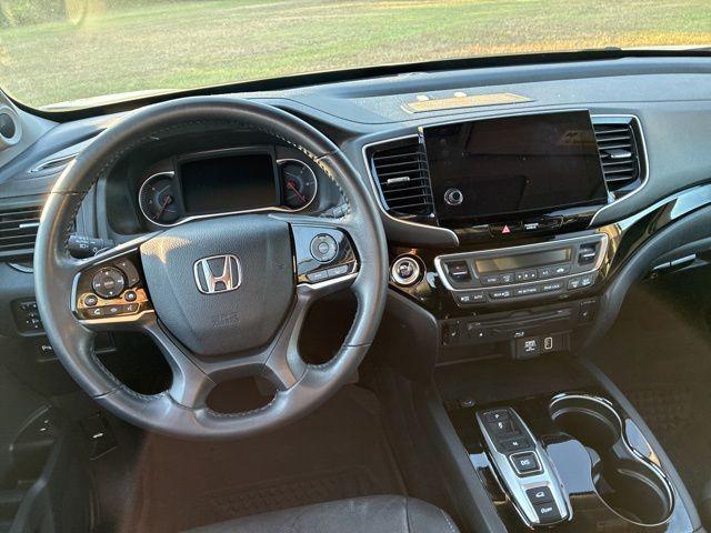 used 2021 Honda Pilot car, priced at $28,547