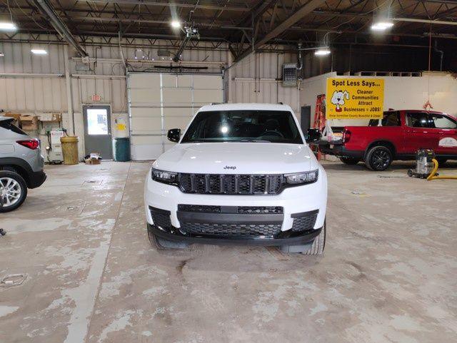 used 2024 Jeep Grand Cherokee L car, priced at $34,997