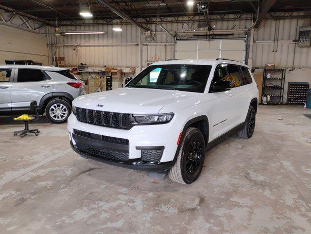 used 2024 Jeep Grand Cherokee L car, priced at $34,997