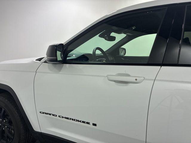 used 2024 Jeep Grand Cherokee L car, priced at $29,577