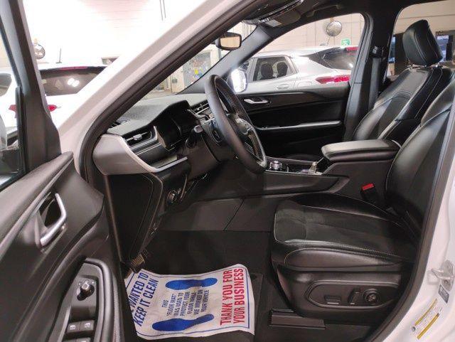 used 2024 Jeep Grand Cherokee L car, priced at $34,997