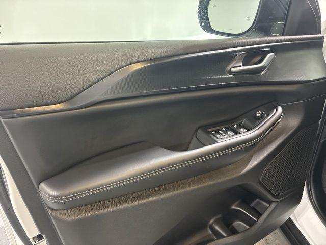 used 2024 Jeep Grand Cherokee L car, priced at $29,577