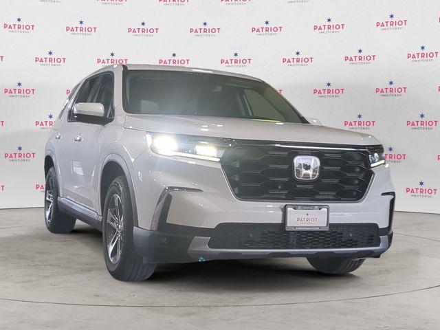new 2025 Honda Pilot car, priced at $44,047