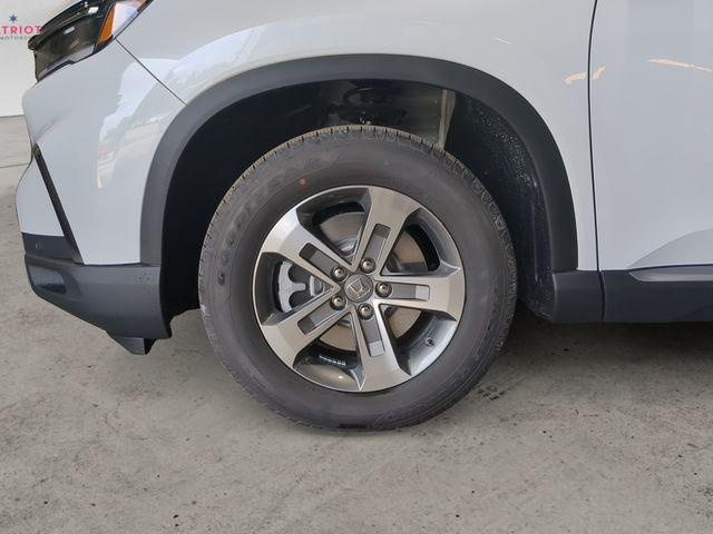 new 2025 Honda Pilot car, priced at $44,047