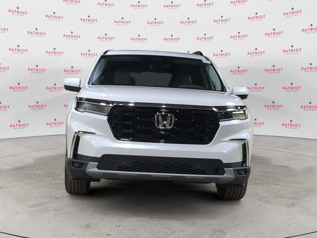 new 2025 Honda Pilot car, priced at $47,653