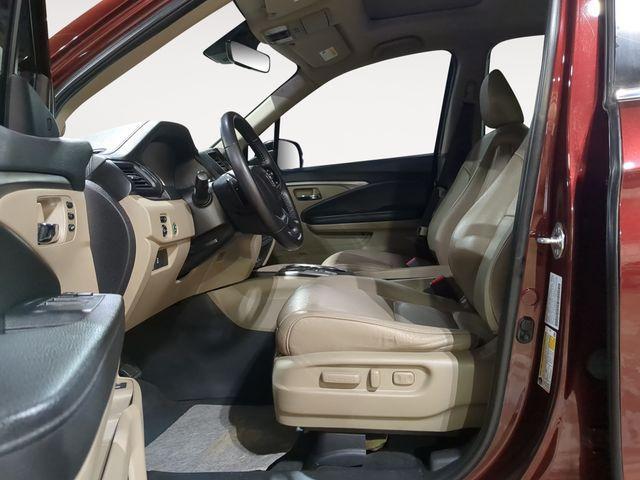 used 2021 Honda Pilot car, priced at $28,897