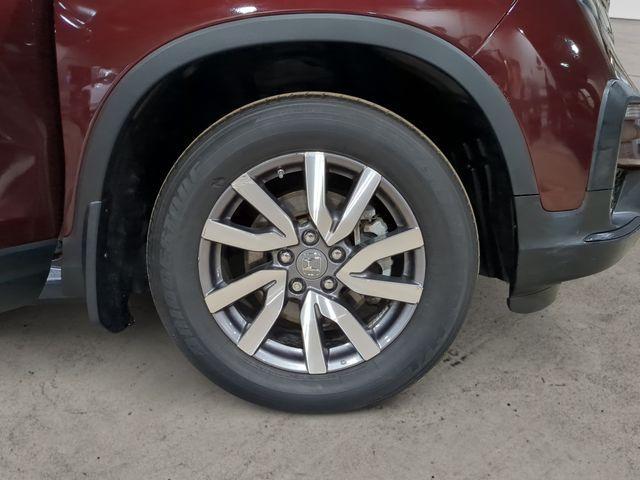 used 2021 Honda Pilot car, priced at $28,897