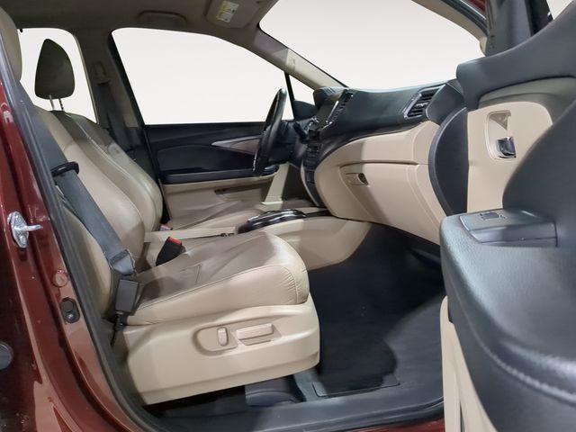 used 2021 Honda Pilot car, priced at $28,897