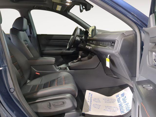 new 2026 Honda CR-V Hybrid car, priced at $39,579