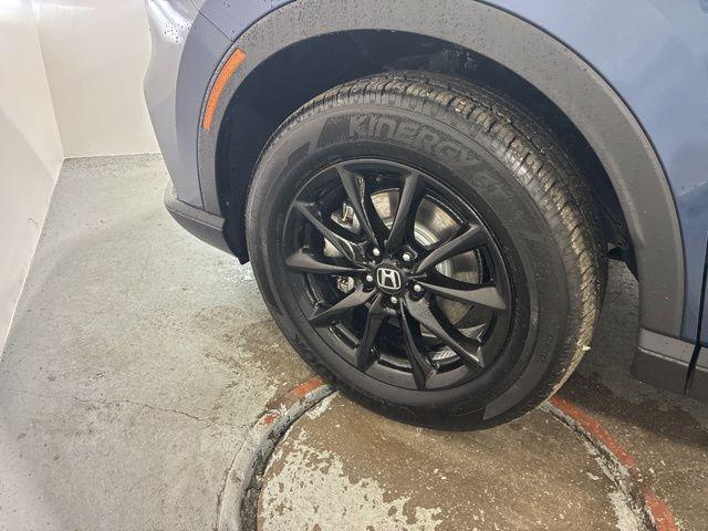 new 2026 Honda CR-V Hybrid car, priced at $39,634