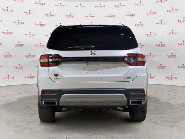 new 2025 Honda Pilot car, priced at $47,709