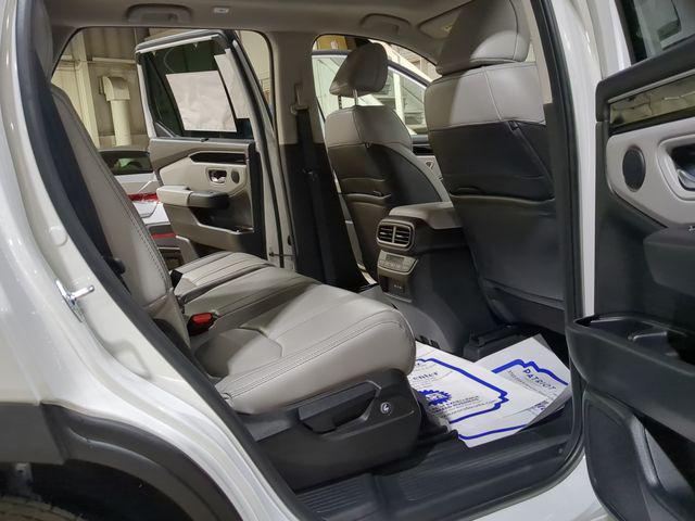 new 2025 Honda Pilot car, priced at $47,709