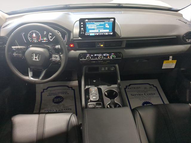 new 2025 Honda Pilot car, priced at $44,364