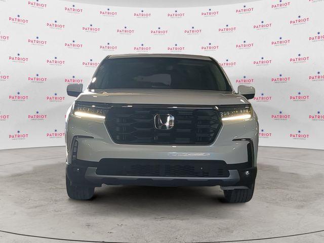 new 2025 Honda Pilot car, priced at $44,364