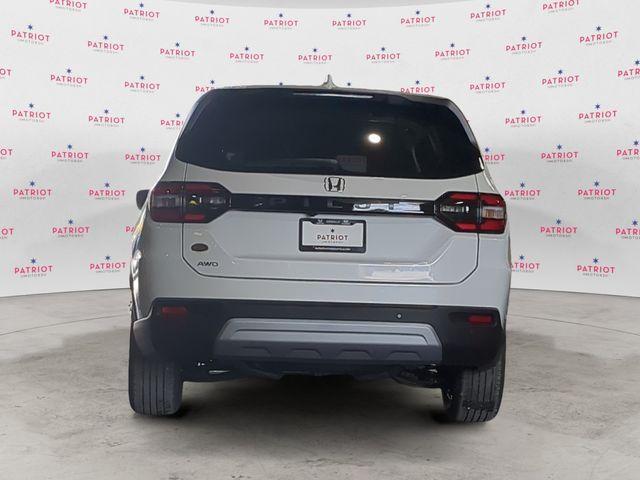 new 2025 Honda Pilot car, priced at $44,364