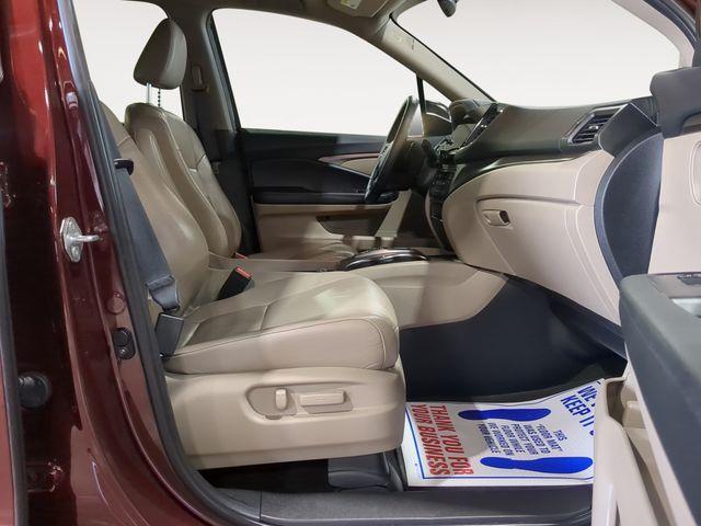 used 2022 Honda Pilot car, priced at $30,497