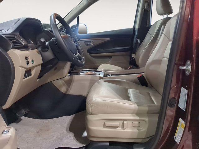 used 2022 Honda Pilot car, priced at $30,497