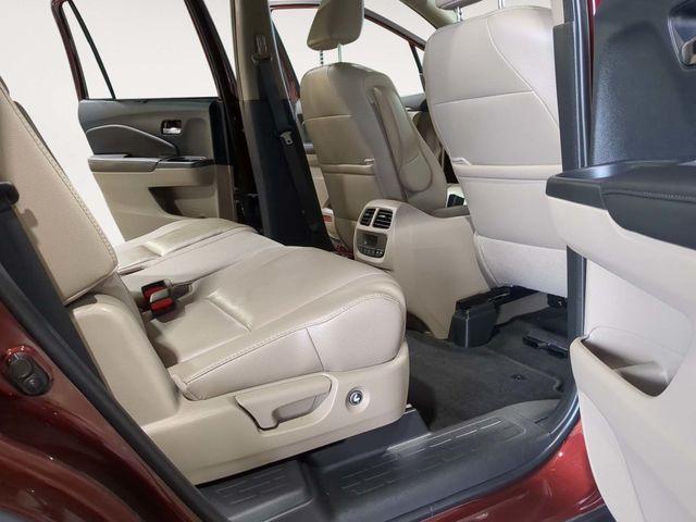 used 2022 Honda Pilot car, priced at $30,497