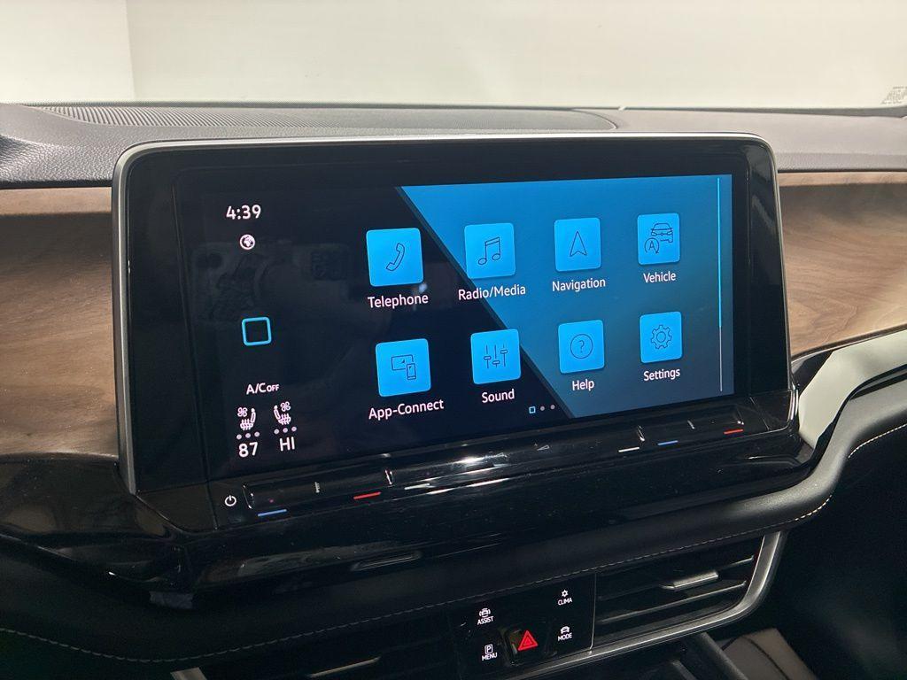 used 2024 Volkswagen Atlas car, priced at $27,997