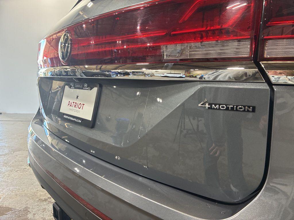 used 2024 Volkswagen Atlas car, priced at $27,997