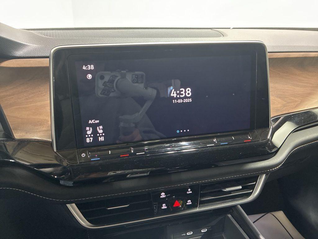 used 2024 Volkswagen Atlas car, priced at $27,997