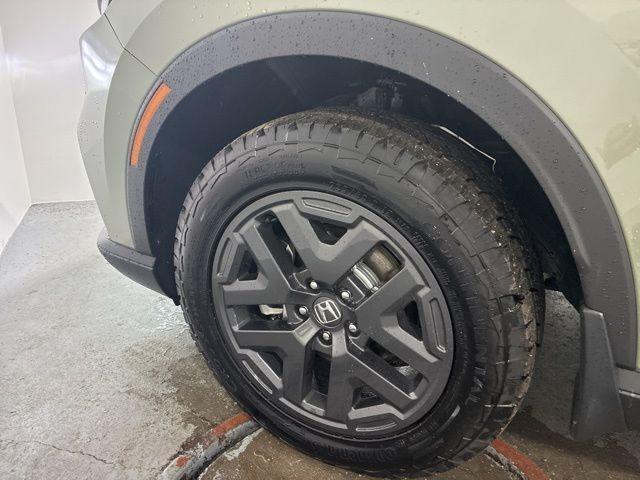 new 2026 Honda CR-V Hybrid car, priced at $38,660