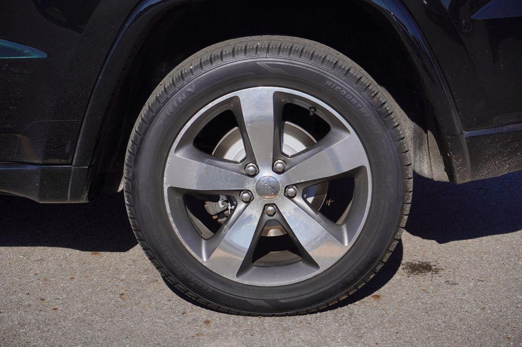 used 2014 Jeep Grand Cherokee car, priced at $13,220