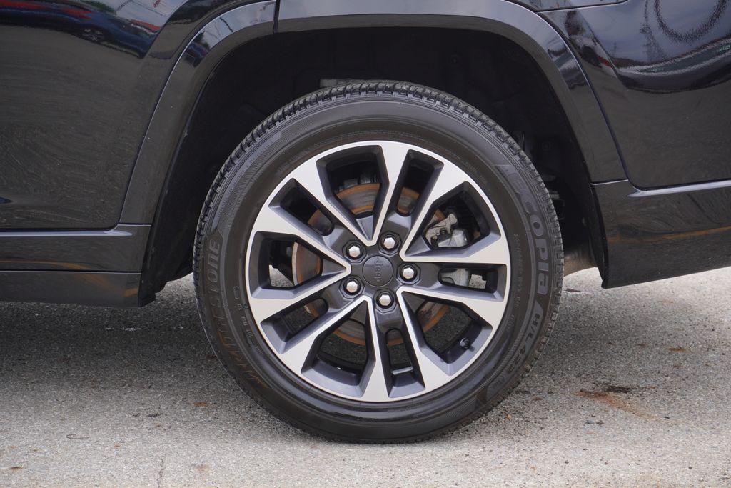 used 2021 Jeep Grand Cherokee L car, priced at $28,096