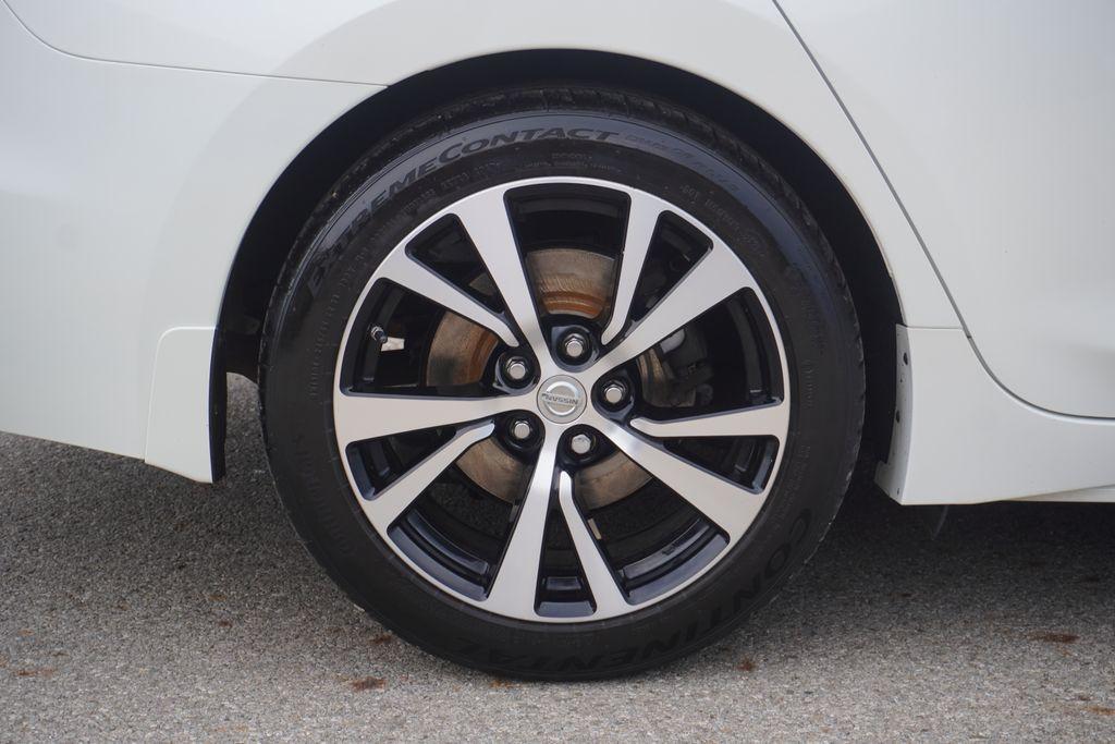 used 2017 Nissan Maxima car, priced at $15,995