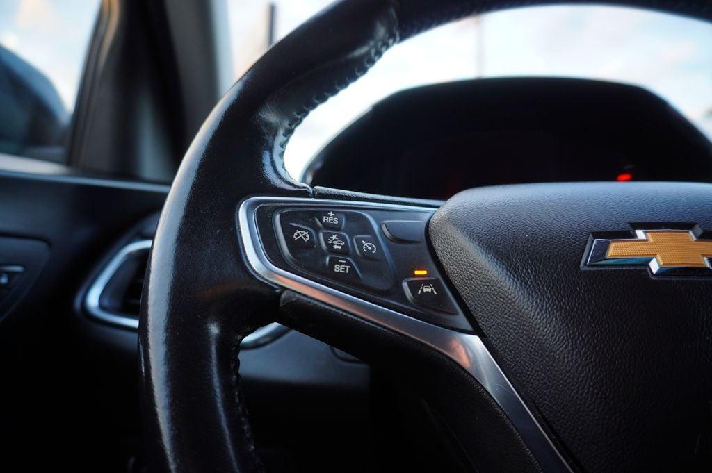 used 2021 Chevrolet Equinox car, priced at $14,240