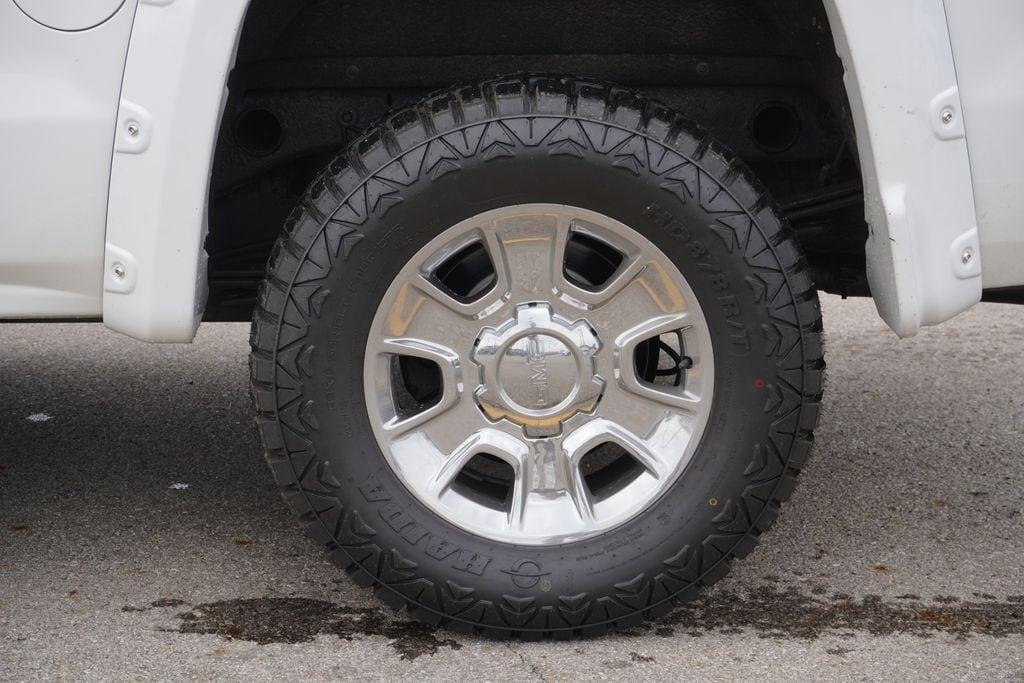 used 2014 GMC Sierra 1500 car, priced at $23,531