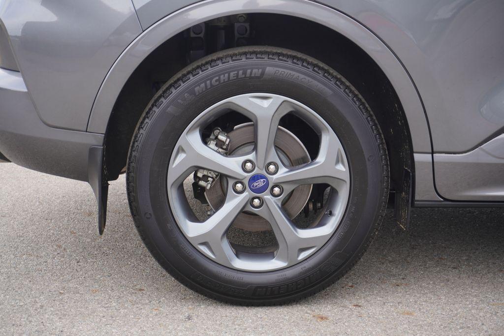 used 2023 Ford Escape car, priced at $26,287