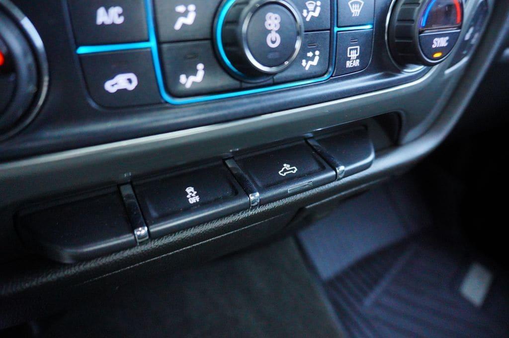 used 2018 Chevrolet Silverado 1500 car, priced at $24,709