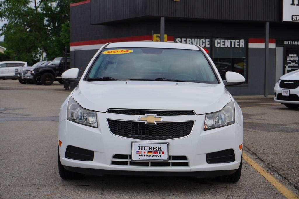 used 2014 Chevrolet Cruze car, priced at $9,900