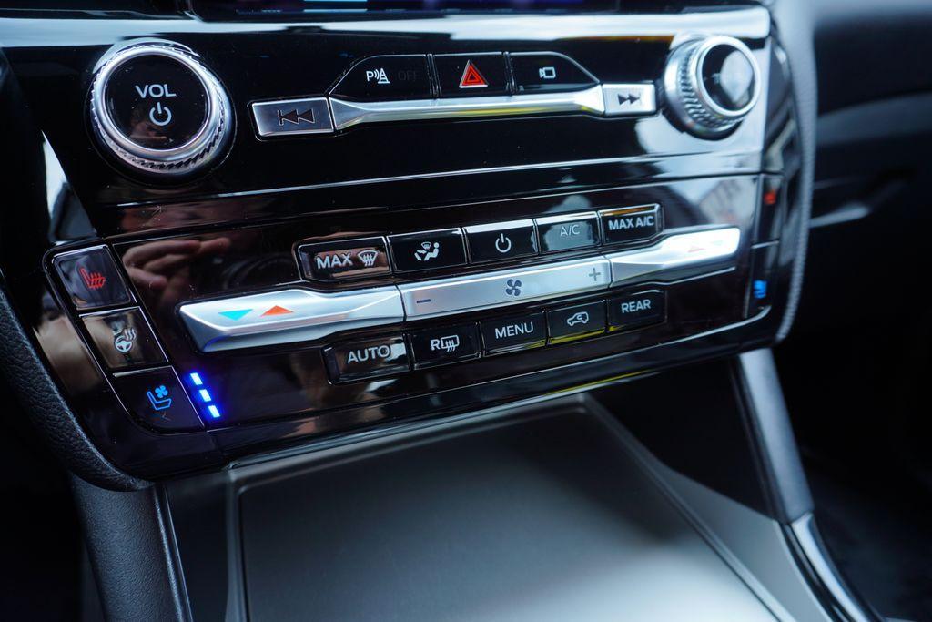 used 2022 Ford Explorer car, priced at $41,207