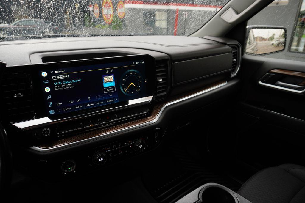 used 2022 Chevrolet Silverado 1500 car, priced at $37,651
