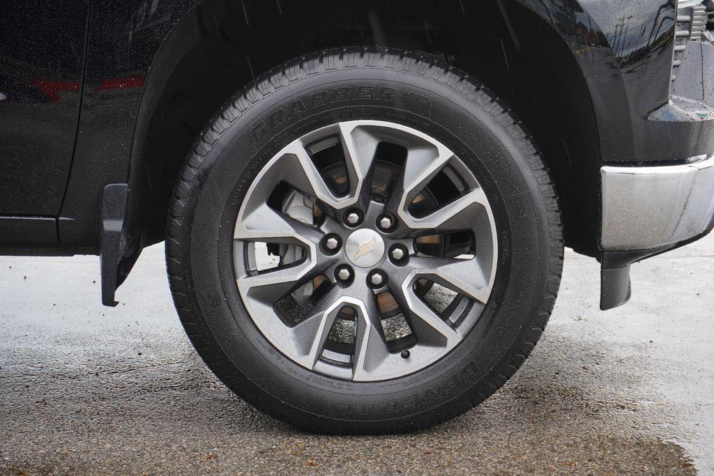 used 2022 Chevrolet Silverado 1500 car, priced at $37,651
