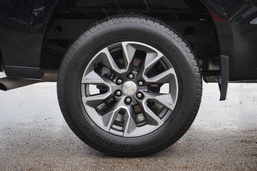 used 2022 Chevrolet Silverado 1500 car, priced at $37,651